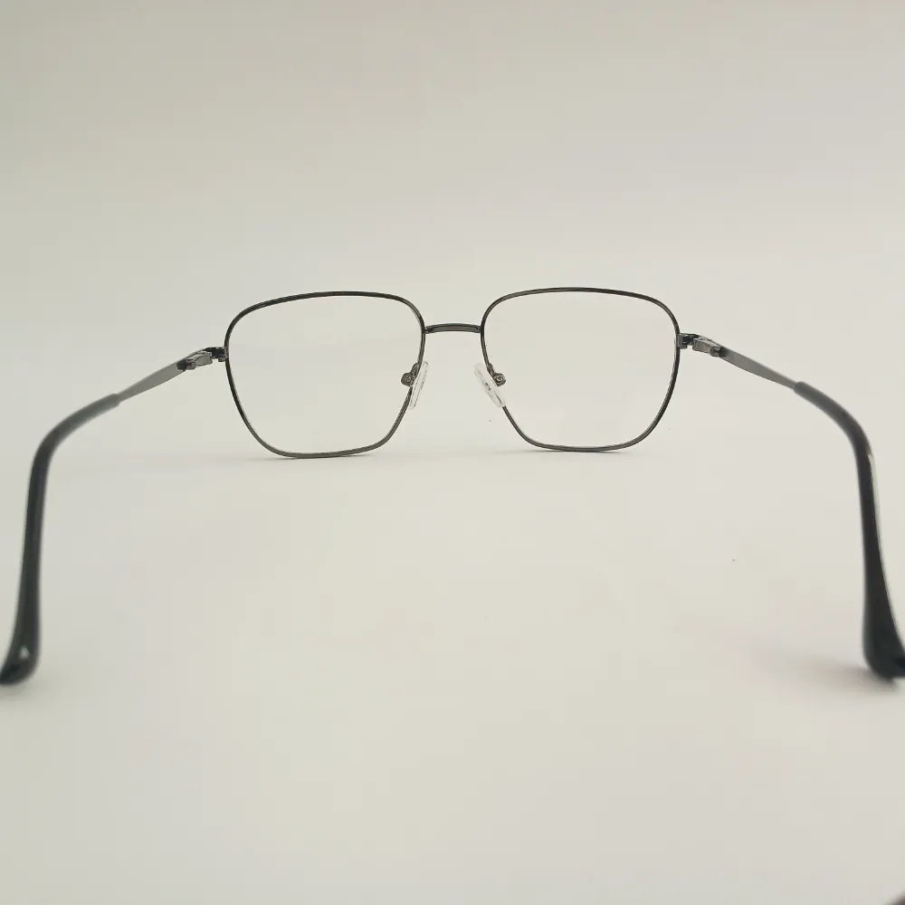 men-women-geometric-rectangle-metal-grey-medium-eyeglasses-efgsmum1-05 Men Women Geometric Rectangle Metal Grey Medium Eyeglasses Efgsmum1 05 by Eye9 Optics