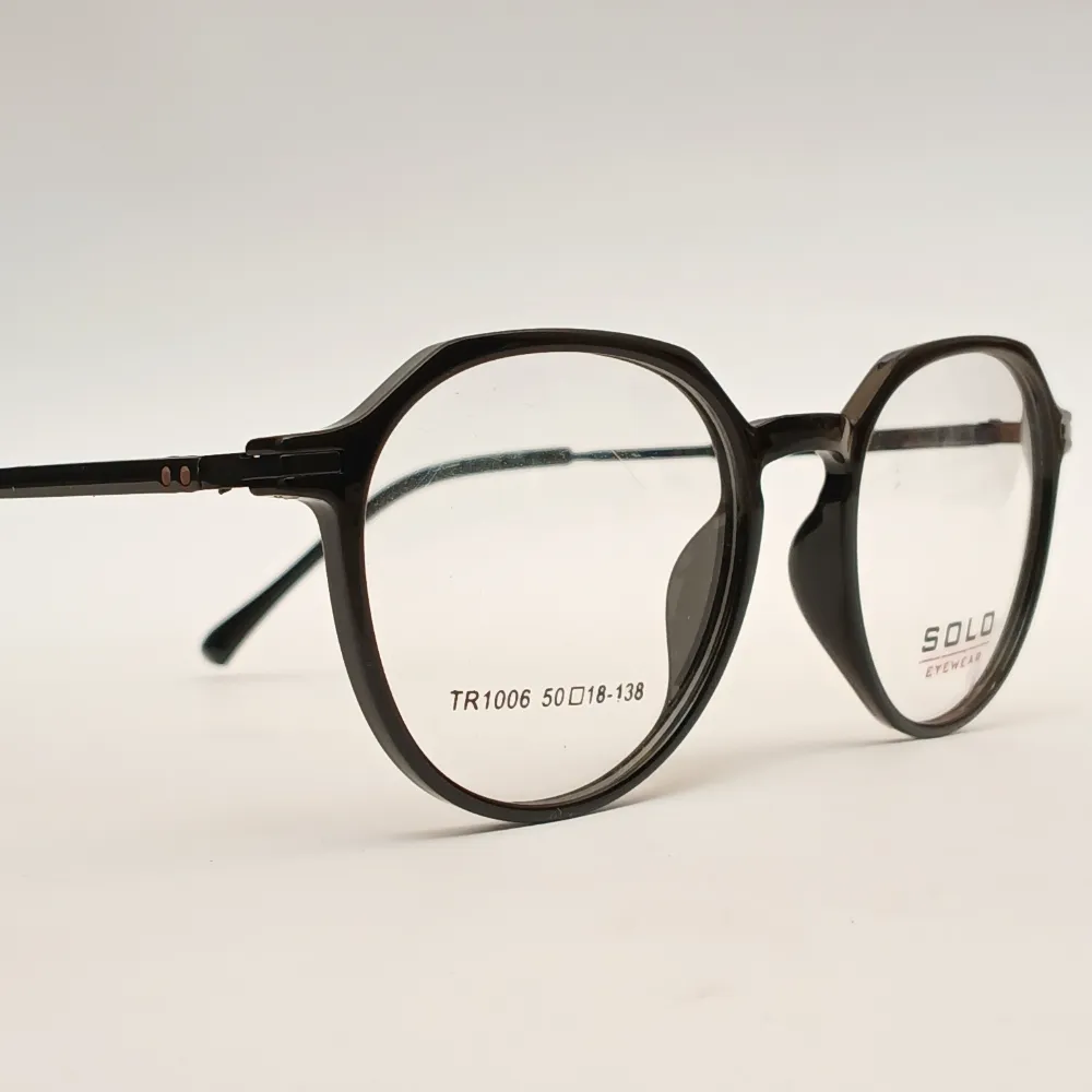 Men Women Oval Metal Black Medium Eyeglasses Efopum2 03 by Eye9 Optics