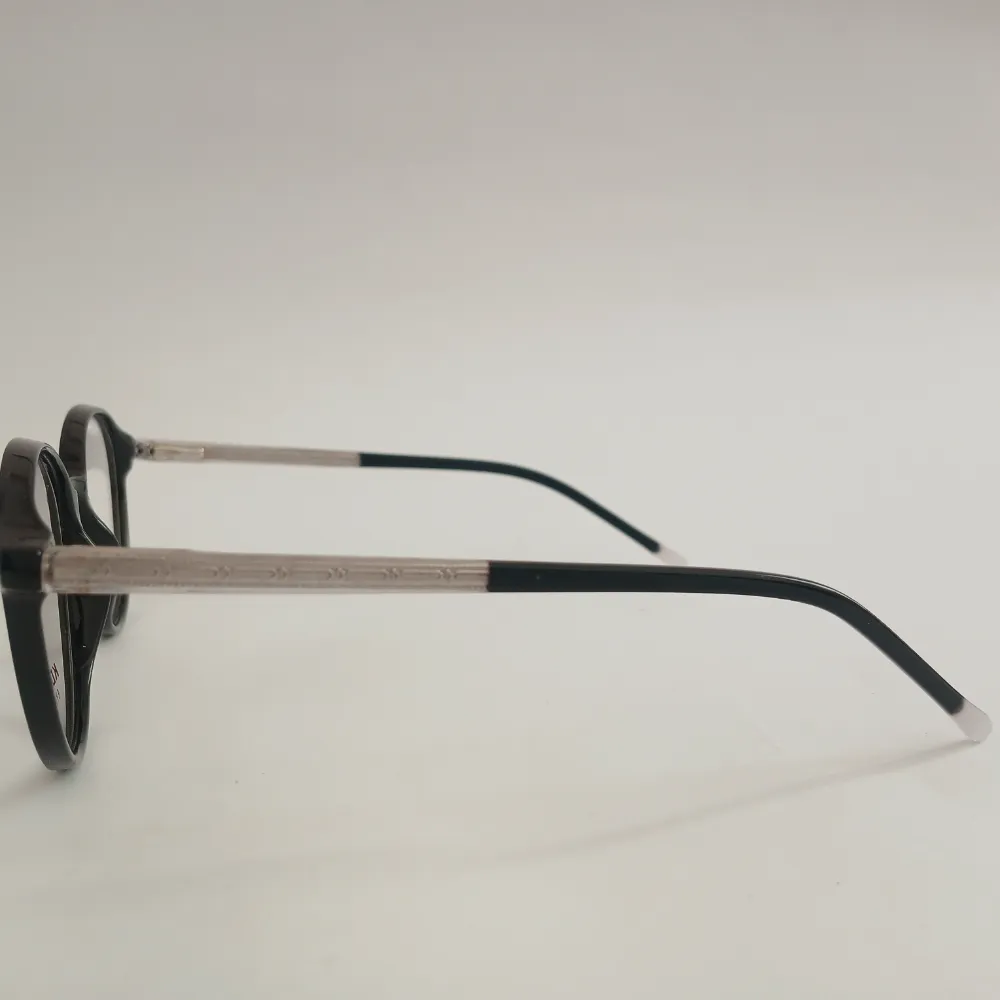 men-women-oval-metal-black-medium-eyeglasses-efopum3-04 Men Women Oval Metal Black Medium Eyeglasses Efopum3 04 by Eye9 Optics