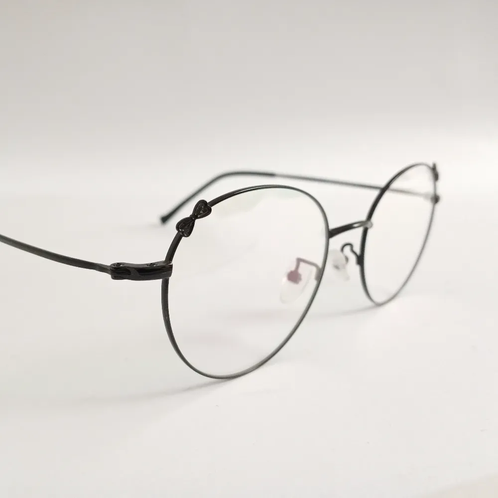 women-round-metal-black-medium-eyeglasses-efomwm2-03