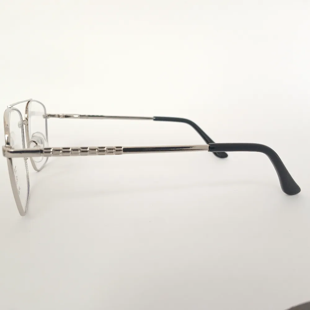 Men Women Navigator Metal Silver Medium Eyeglasses Efasmum1 004 by Eye9 Optics